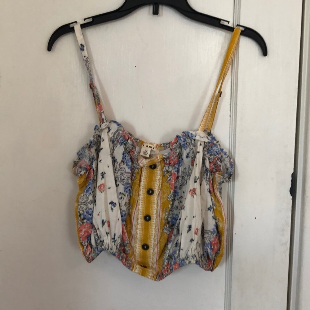 Crop top with adjustable straps